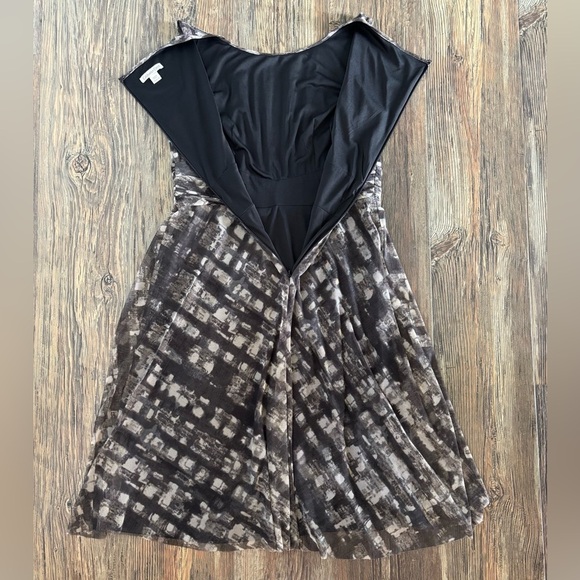 Coldwater Creek Midi Dress Sz M (10-12) Mesh Overlay Ruched Waistband Black Tan - Picture 11 of 12